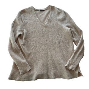 J McLaughlin Size XL Beige Gold Sparkle V Neck Wool Blend Sweater